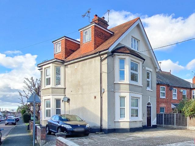 2 BEDROOM Flat / Apartment