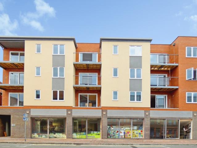 2 BEDROOM Flat / Apartment