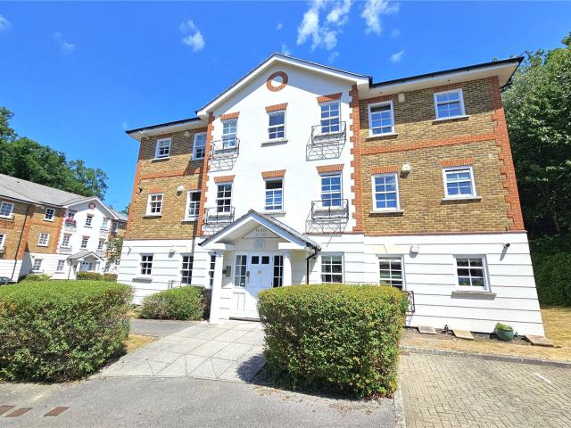 2 BEDROOM Flat / Apartment