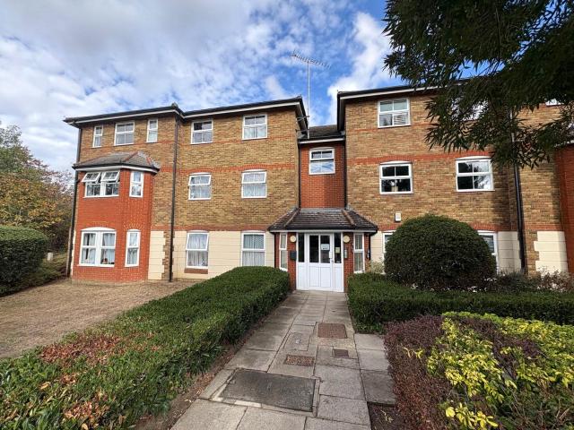 2 BEDROOM Flat / Apartment