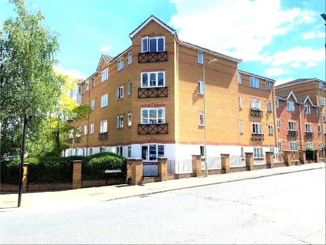 2 BEDROOM Flat / Apartment