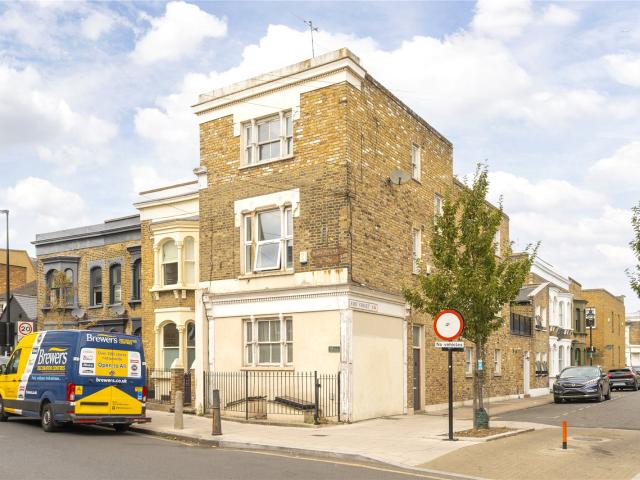 2 bedroom Flat