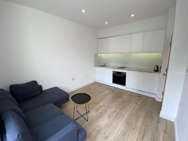 2 Bedroom Flat – Caledonian Road, Islington N1, 2 bed flat to rent, £2,400 pcm | PrimeLocation