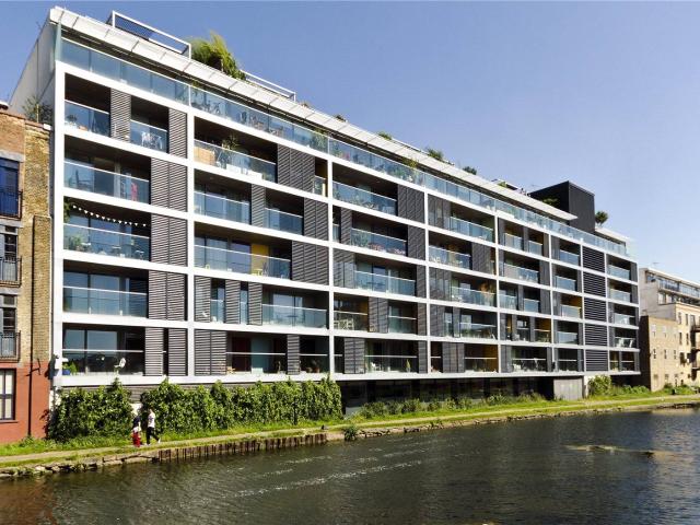 2 bedroom Flat