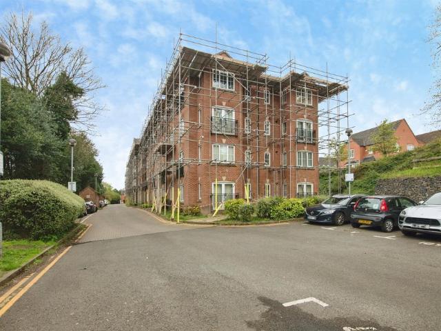 2 bedroom flat for sale