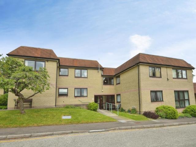 2 bedroom flat for sale