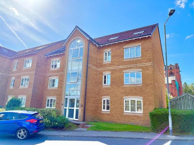2 bedroom flat for sale