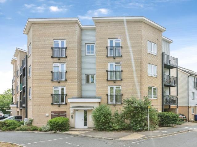 2 bedroom flat for sale