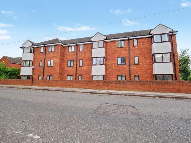 2 bedroom flat for sale