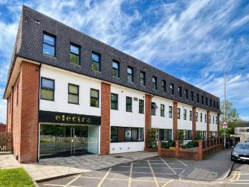2 bedroom flat for sale