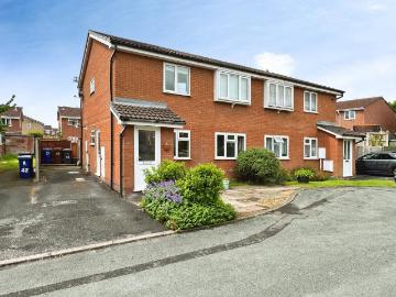 2 bedroom flat for sale