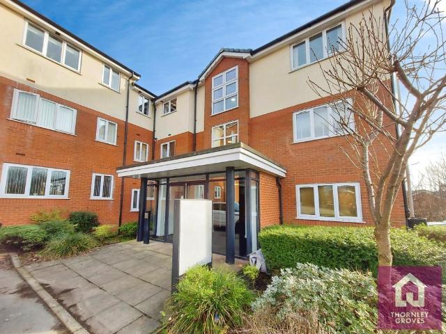2 bedroom flat for sale