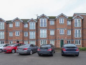 2 bedroom flat for sale