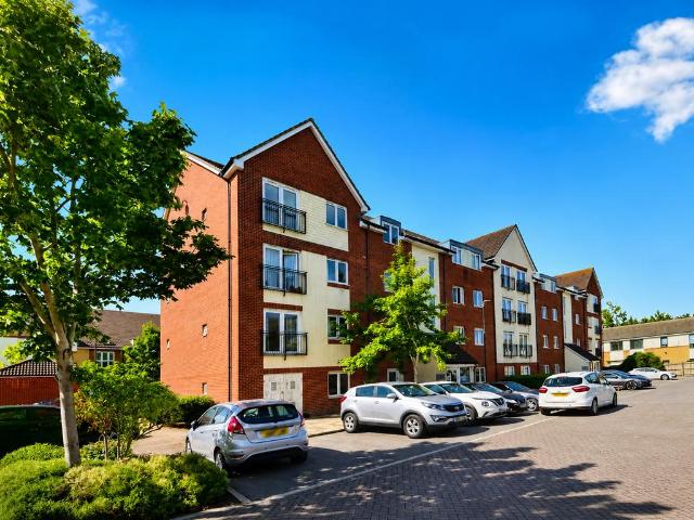 2 bedroom flat for sale