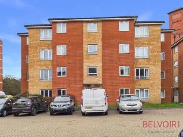 2 bedroom flat for sale