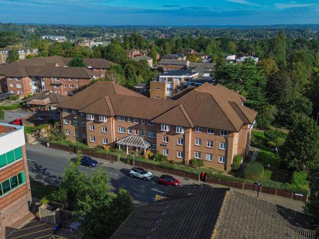 2 bedroom flat for sale