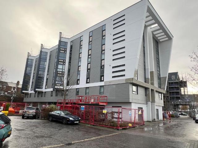 2 bedroom flat for sale
