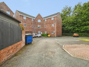 2 bedroom flat for sale