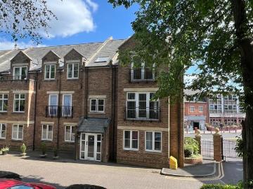 2 bedroom flat for sale