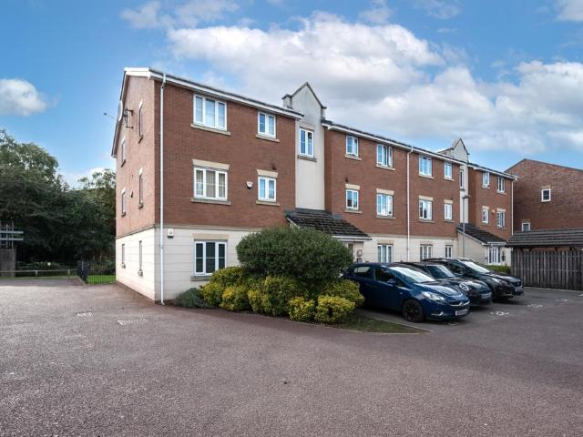 2 bedroom flat for sale