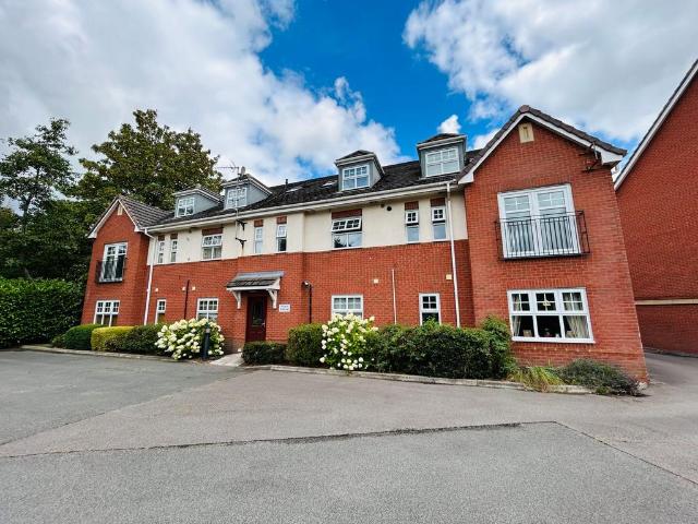 2 bedroom flat for sale