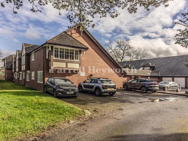 2 bedroom flat for sale