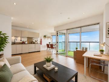 2 bedroom flat for sale