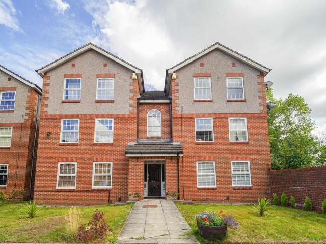 2 bedroom flat for sale