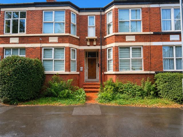 2 bedroom flat for sale