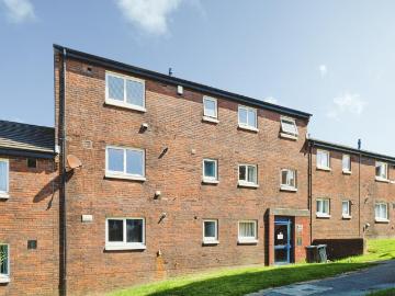 2 bedroom flat for sale