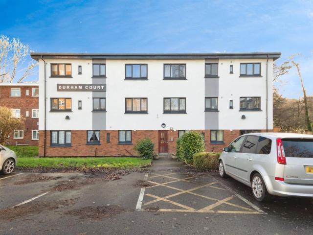 2 bedroom flat for sale