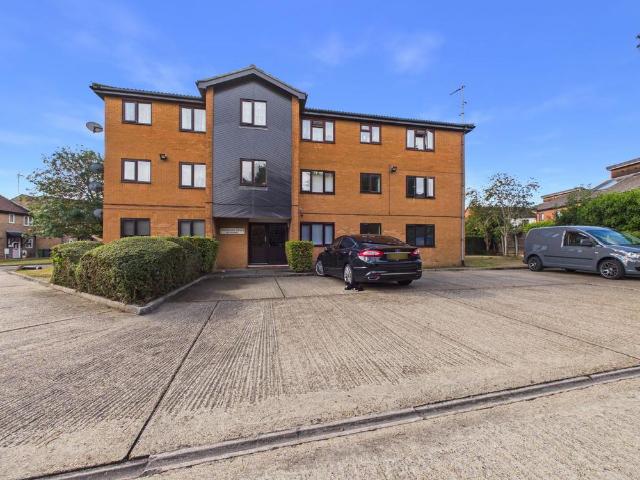 2 bedroom flat for sale