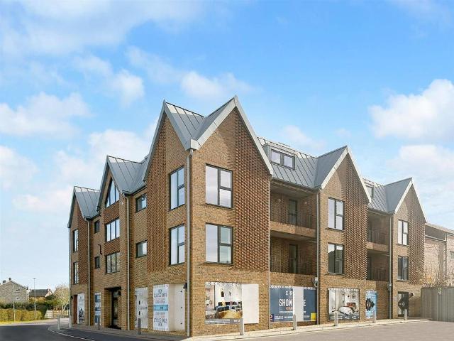 2 bedroom flat for sale