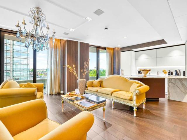 2 bedroom flat for sale