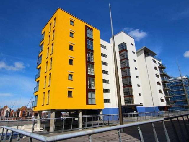 2 bedroom flat for sale