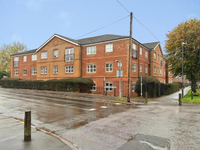 2 bedroom flat for sale