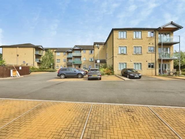 2 bedroom flat for sale