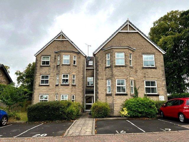2 bedroom flat for sale