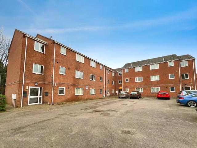 2 bedroom flat for sale