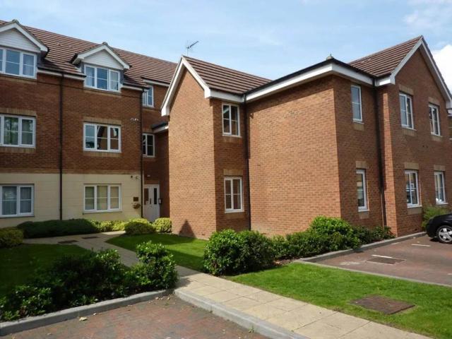 2 bedroom flat for sale