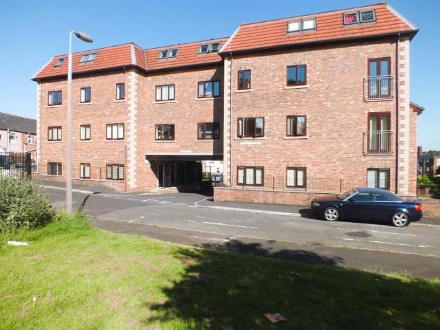 2 bedroom flat for sale
