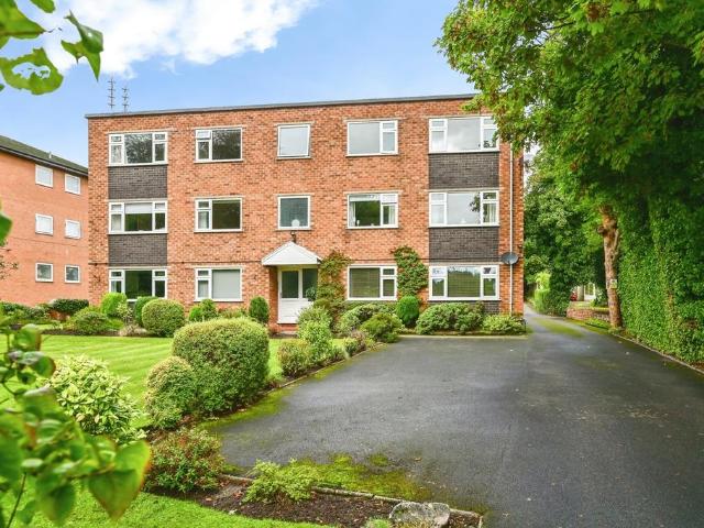 2 bedroom flat for sale