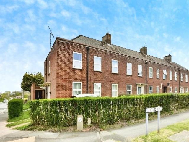 2 bedroom flat for sale