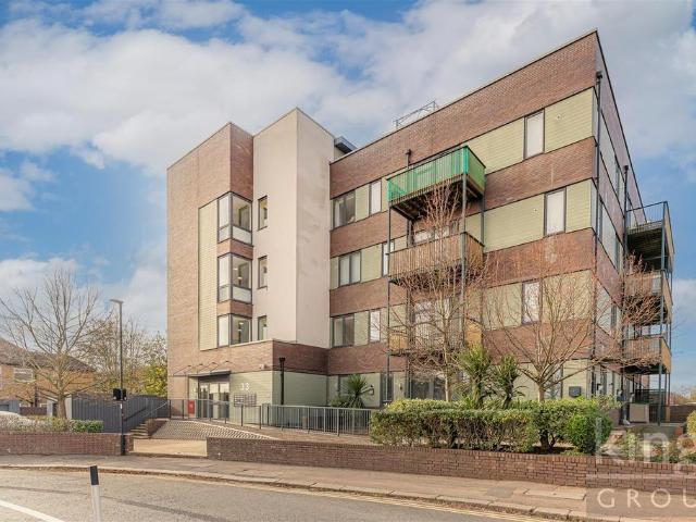 2 bedroom flat for sale