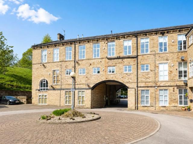 2 bedroom flat for sale