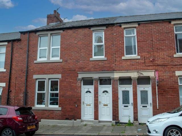 2 bedroom flat for sale