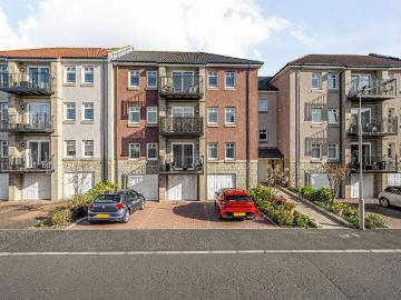 Kirkcaldy, Fife county, Shetland - Balcony