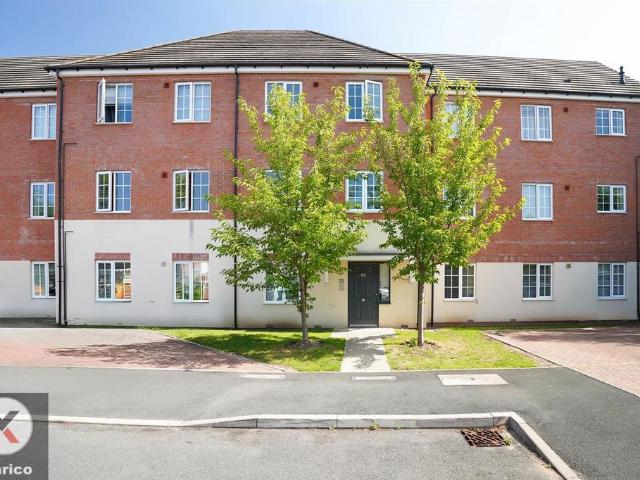 2 bedroom flat for sale