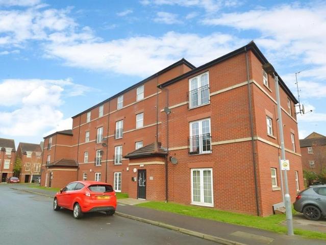 2 bedroom flat for sale