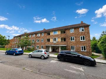 2 bedroom flat for sale